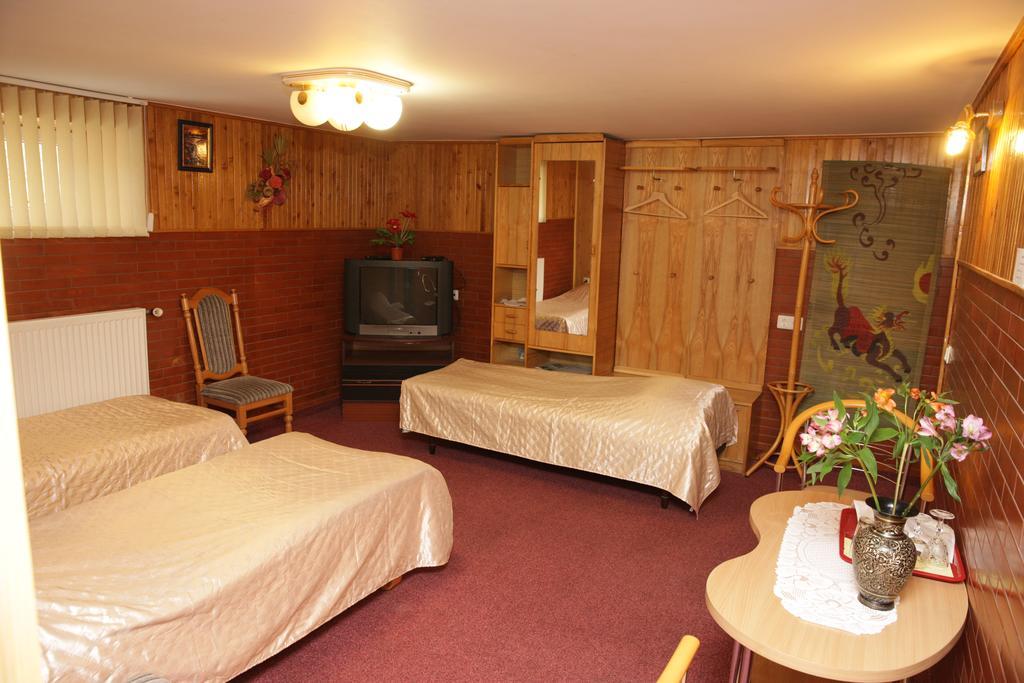 Guest House Linas 阿利图斯 外观 照片